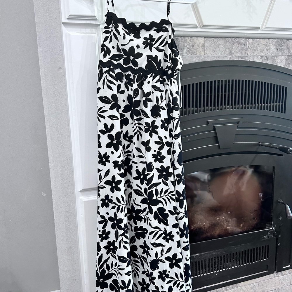 Blu Pepper Black & White Floral Maxi Dress